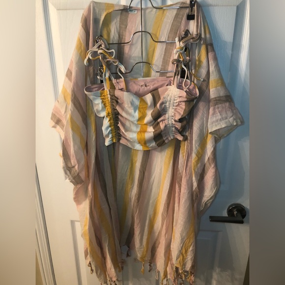 Aerie 3pc matching swim set (medium top and bottoms) - Picture 2 of 5